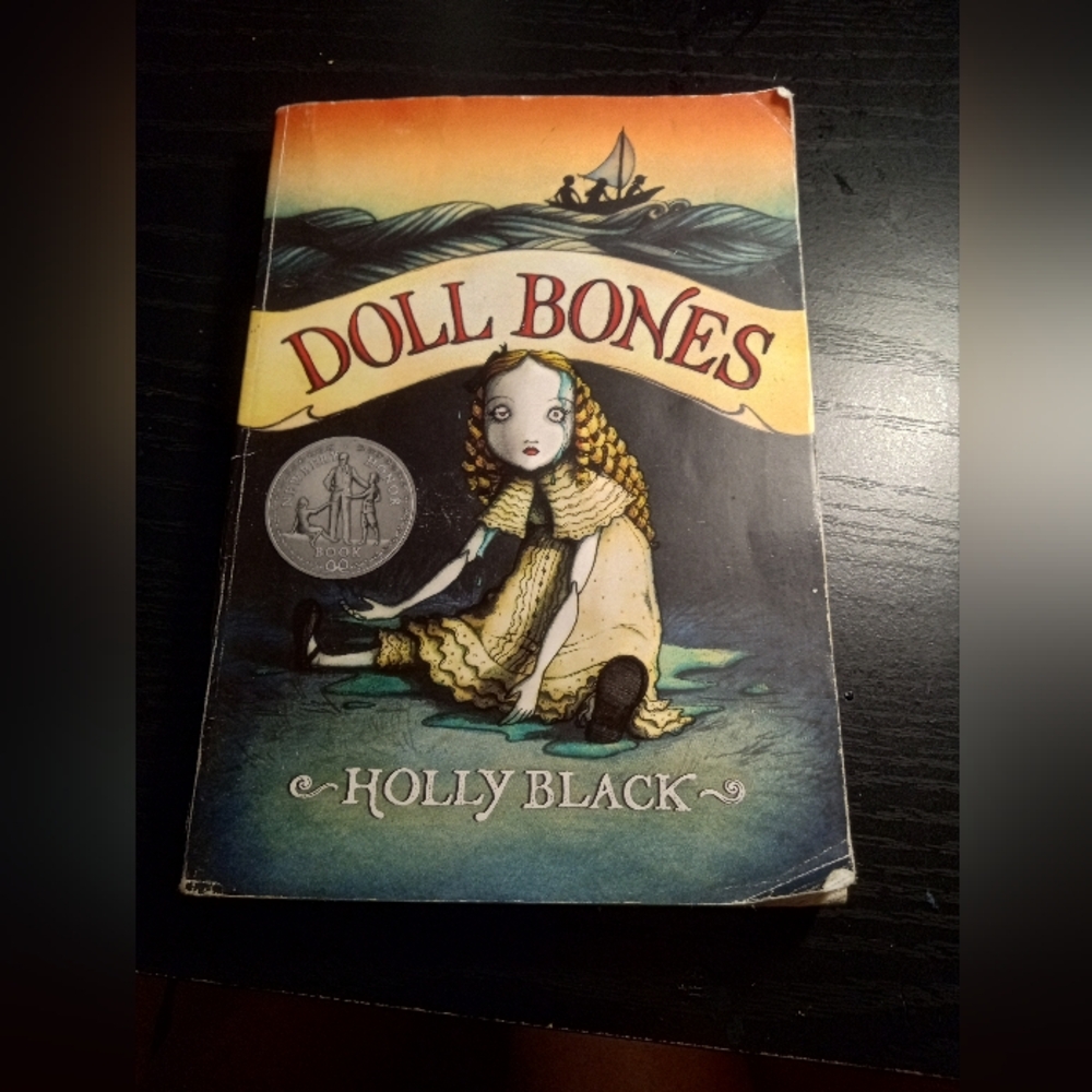 Doll Bones by - Illustrated Kids Book